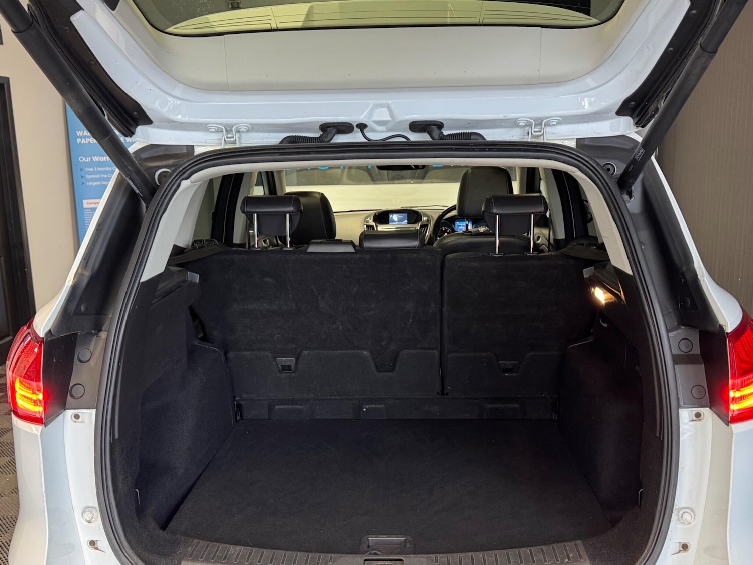 Used Ford Kuga 2014 for sale - 77330337: Photo 19