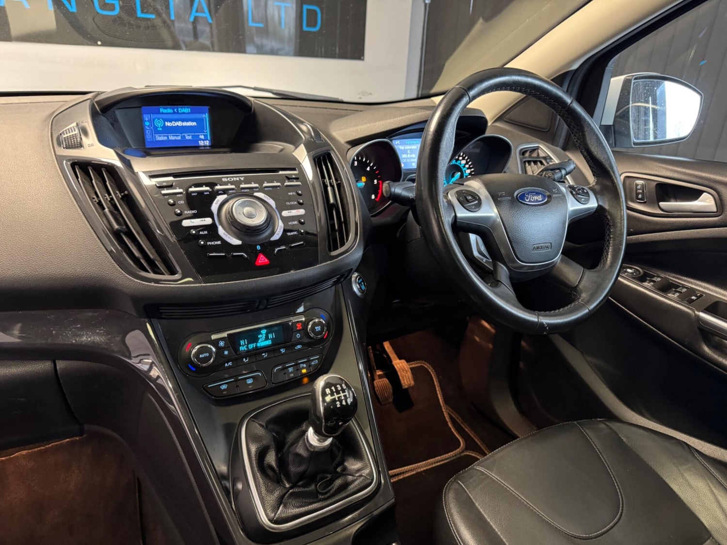 Used Ford Kuga 2014 for sale - 77330337: Photo 32