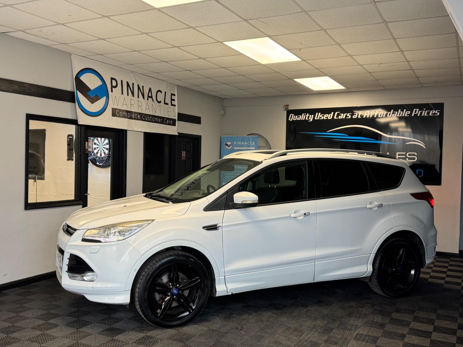 Used Ford Kuga 2014 for sale - 77330337: Photo 6