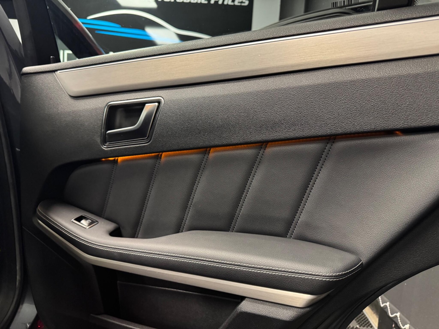 Used Mercedes-Benz E Class for sale - 76997261: Photo 35