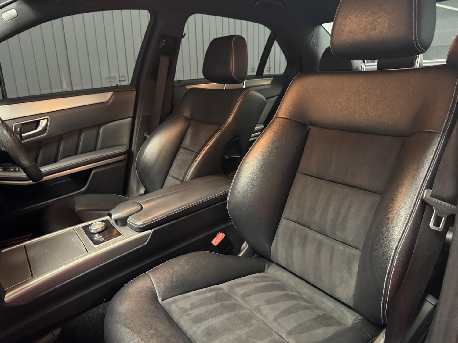 Used Mercedes-Benz E Class for sale - 76997261: Photo 42