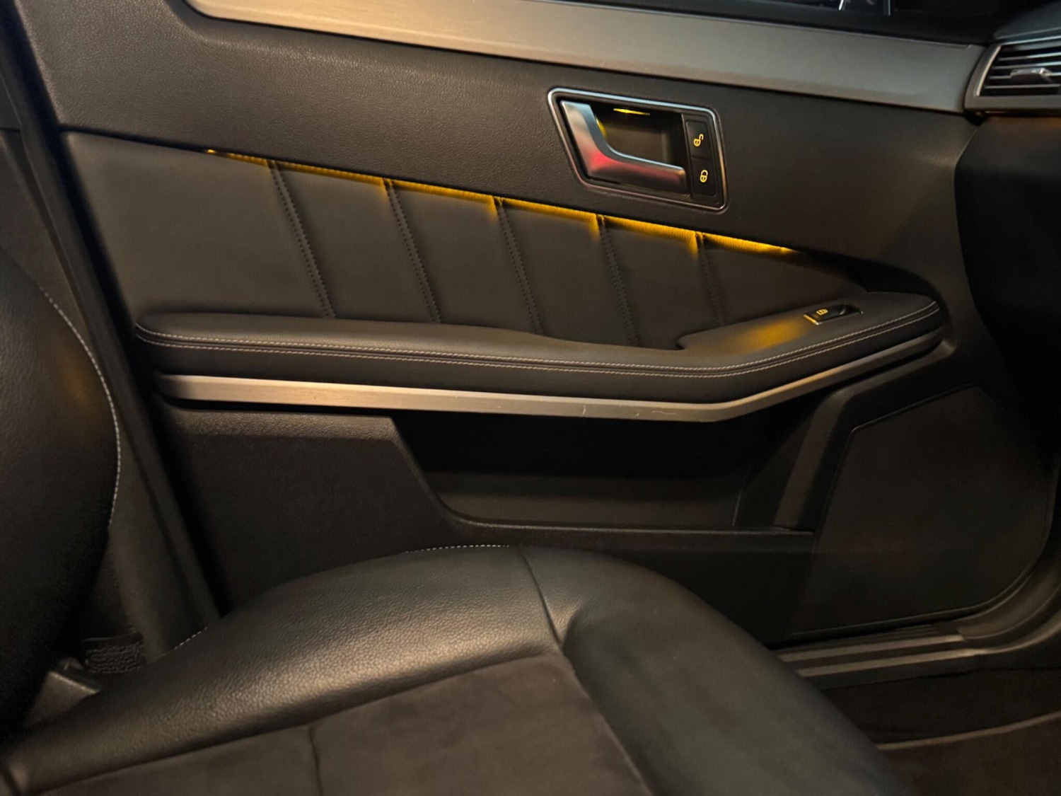 Used Mercedes-Benz E Class for sale - 76997261: Photo 48