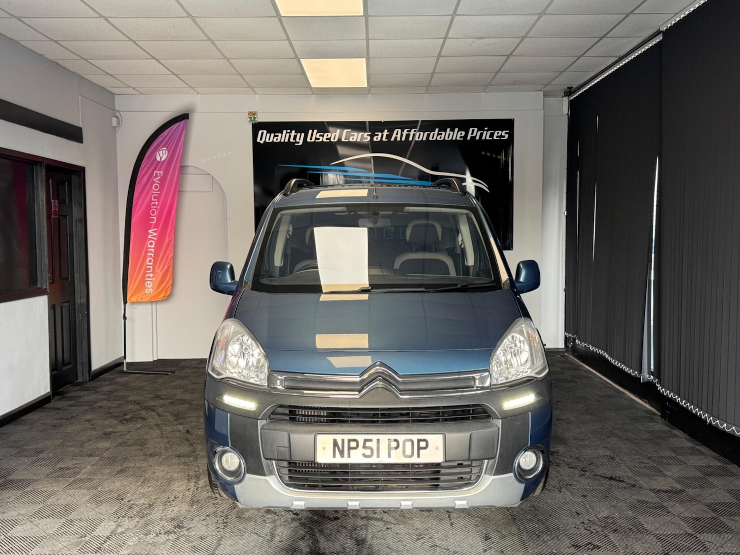 Used Citroen Berlingo 2014 for sale - 76440552: Photo 2