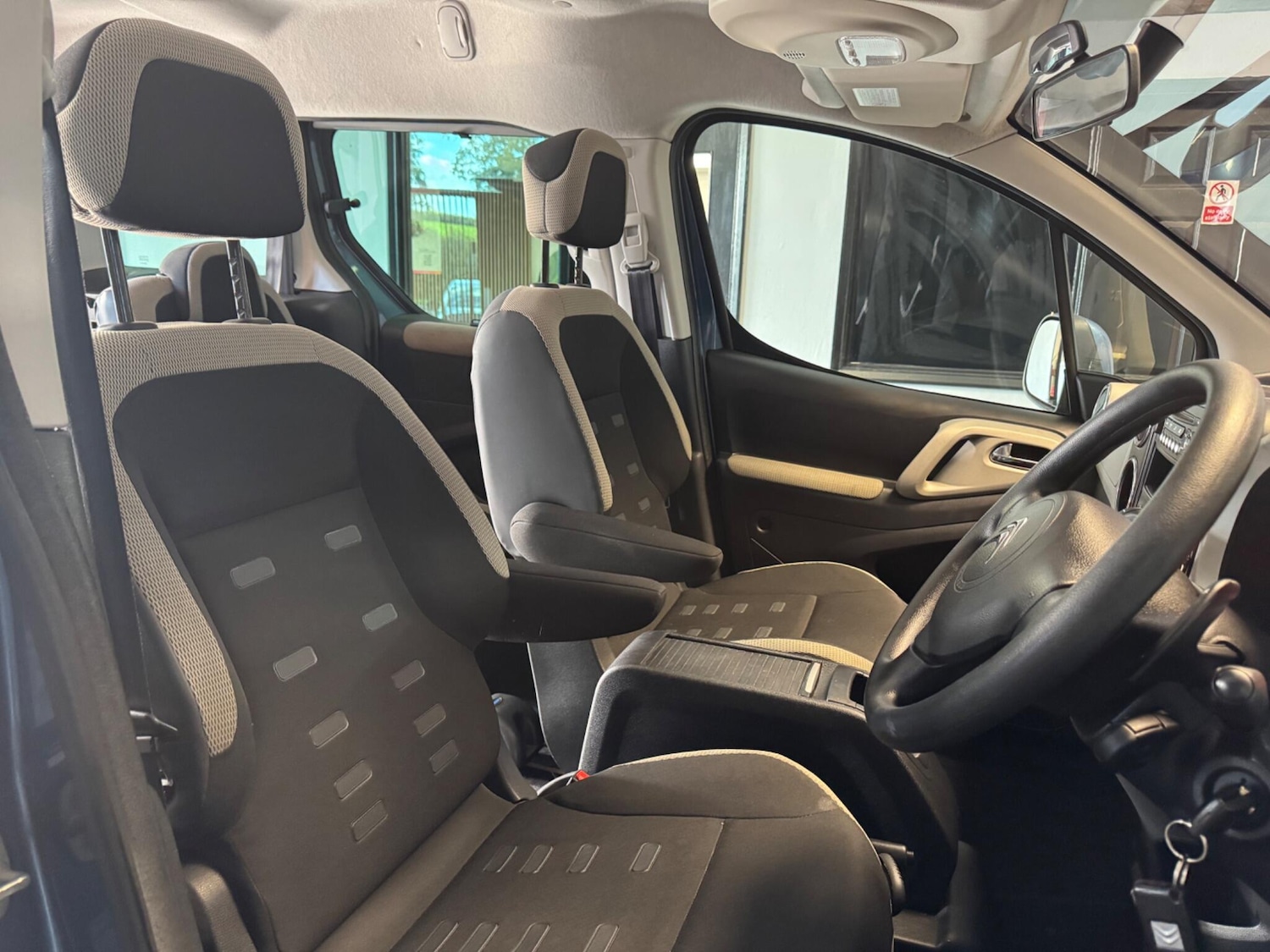 Used Citroen Berlingo 2014 for sale - 76440552: Photo 25