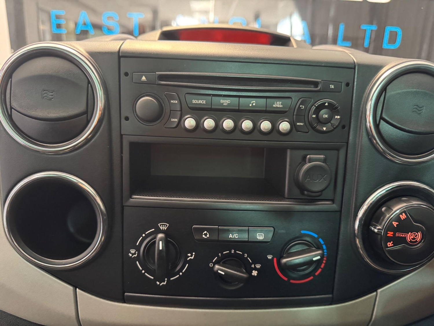 Used Citroen Berlingo 2014 for sale - 76440552: Photo 33