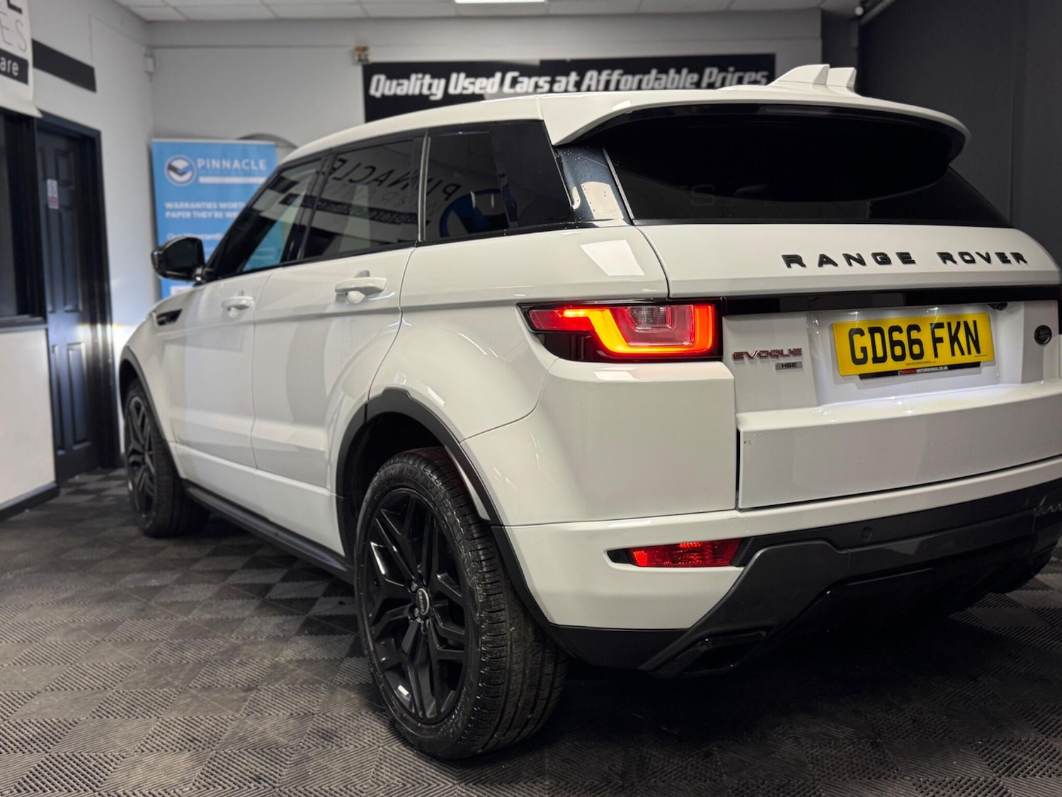 Used Land Rover Range Rover Evoque 2016 for sale - 77267291: Photo 11