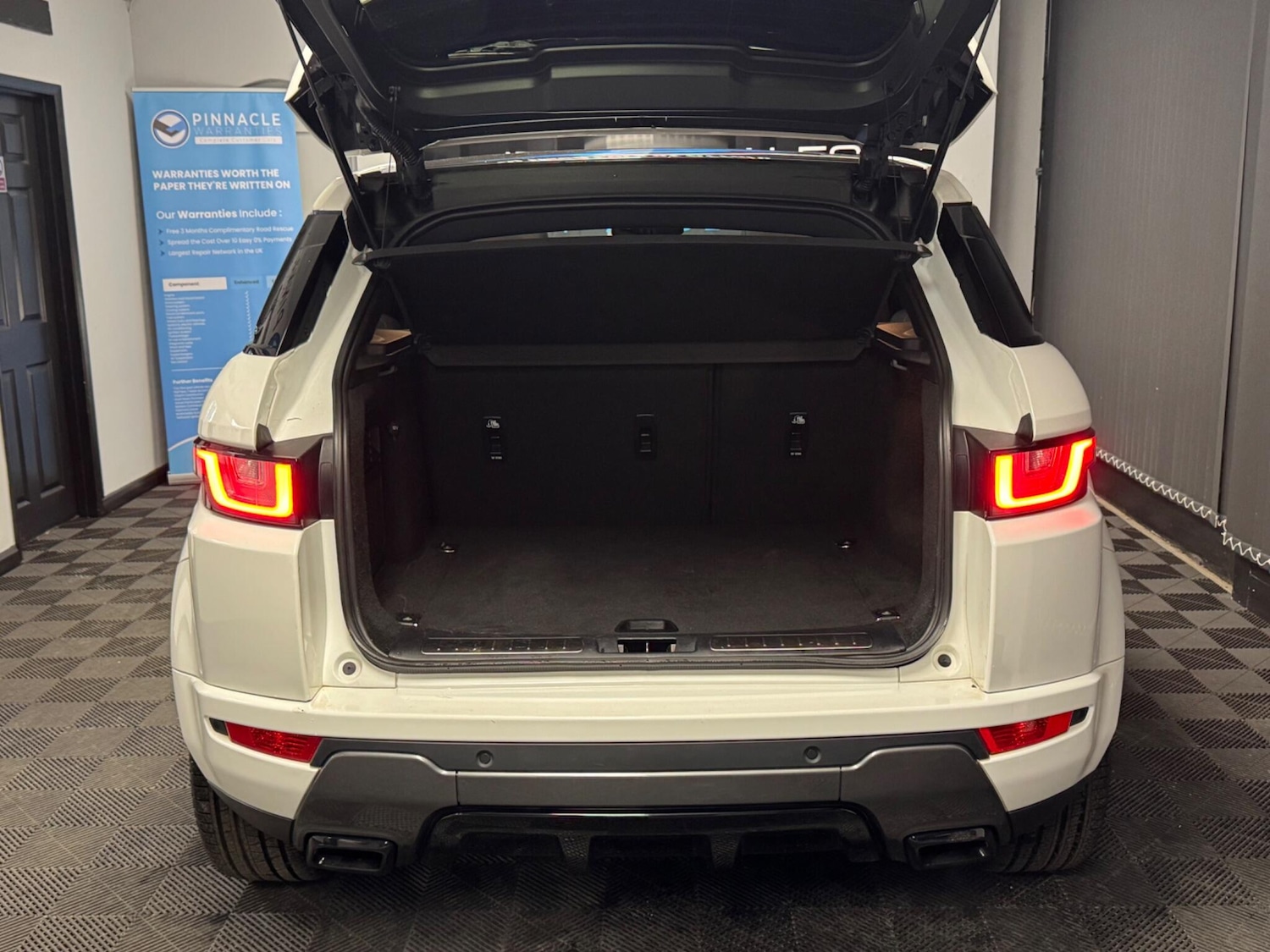 Used Land Rover Range Rover Evoque 2016 for sale - 77267291: Photo 18