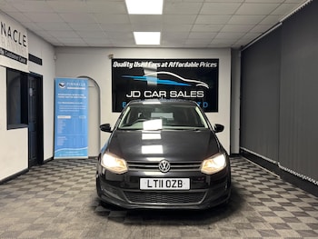 Used Volkswagen Polo 2011 for sale - 76936432: Photo