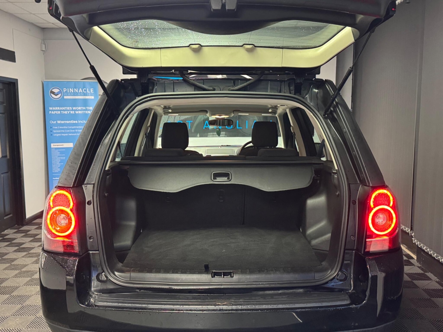 Used Land Rover Freelander 2 2013 for sale - 77395947: Photo 15