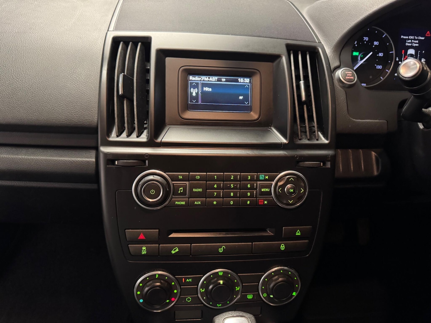 Used Land Rover Freelander 2 2013 for sale - 77395947: Photo 26