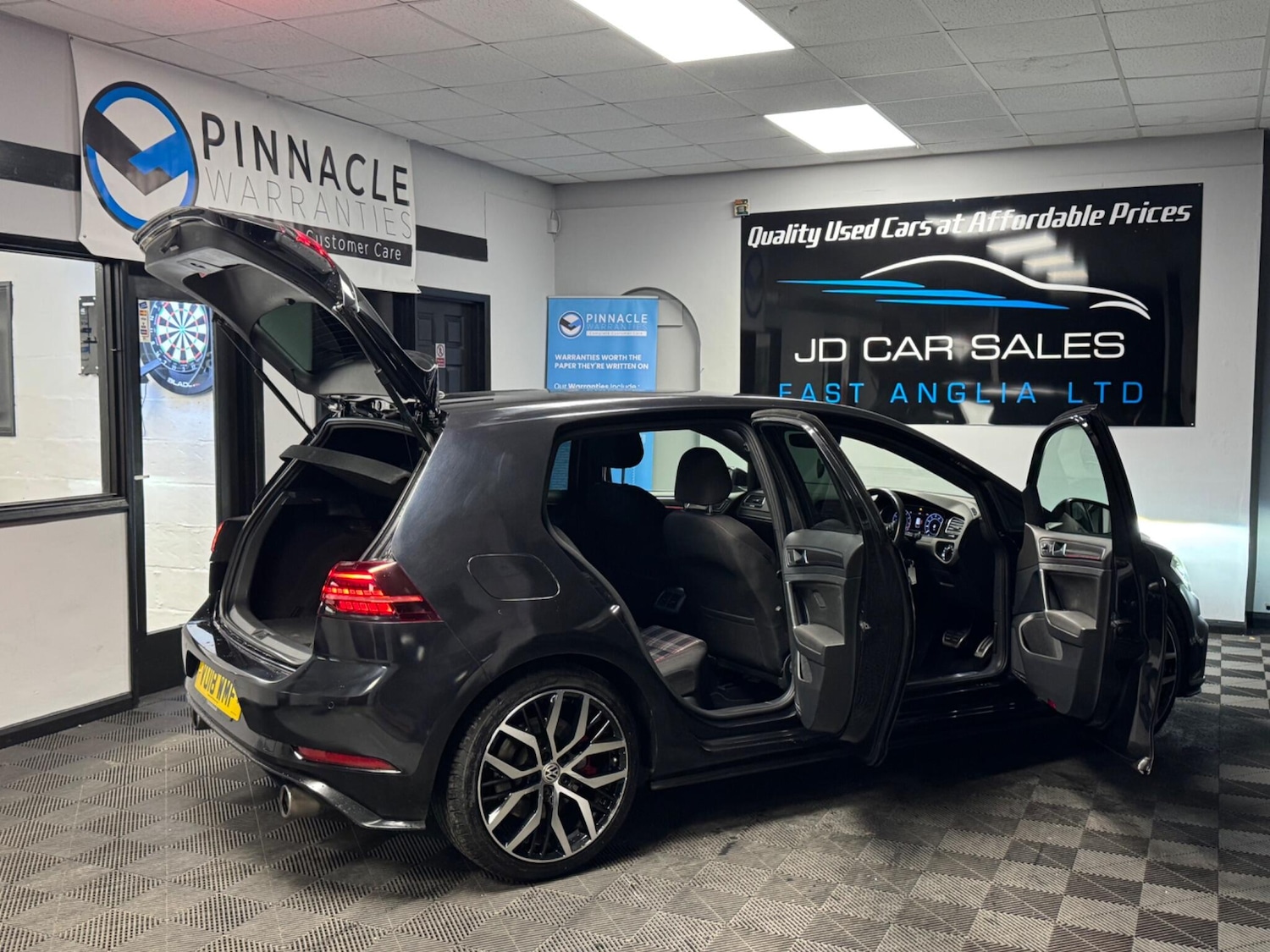 Used Volkswagen Golf 2018 for sale - 76936574: Photo 14