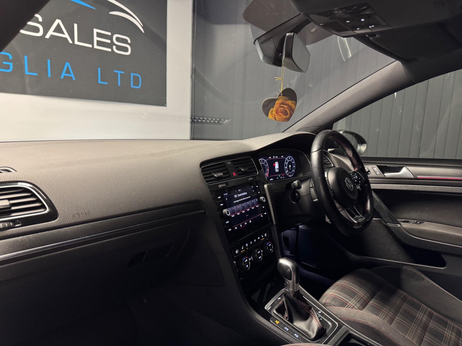 Used Volkswagen Golf 2018 for sale - 76936574: Photo 23