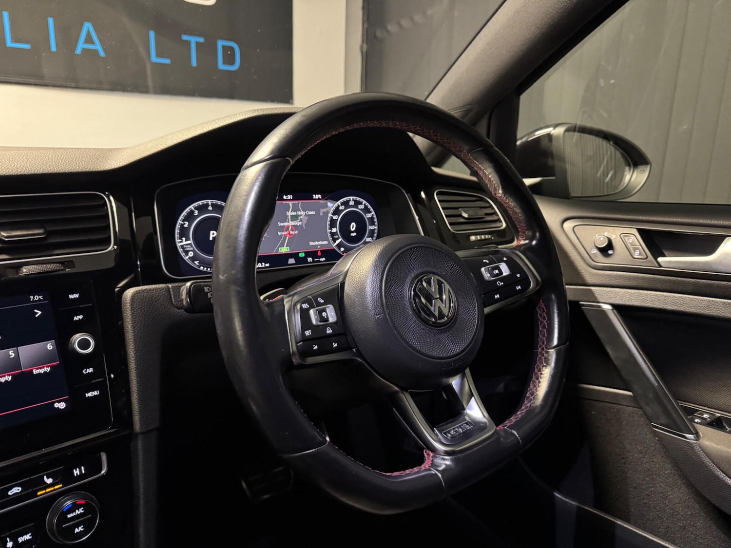 Used Volkswagen Golf 2018 for sale - 76936574: Photo 24