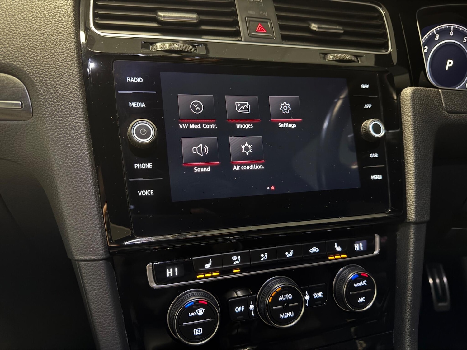 Used Volkswagen Golf 2018 for sale - 76936574: Photo 28