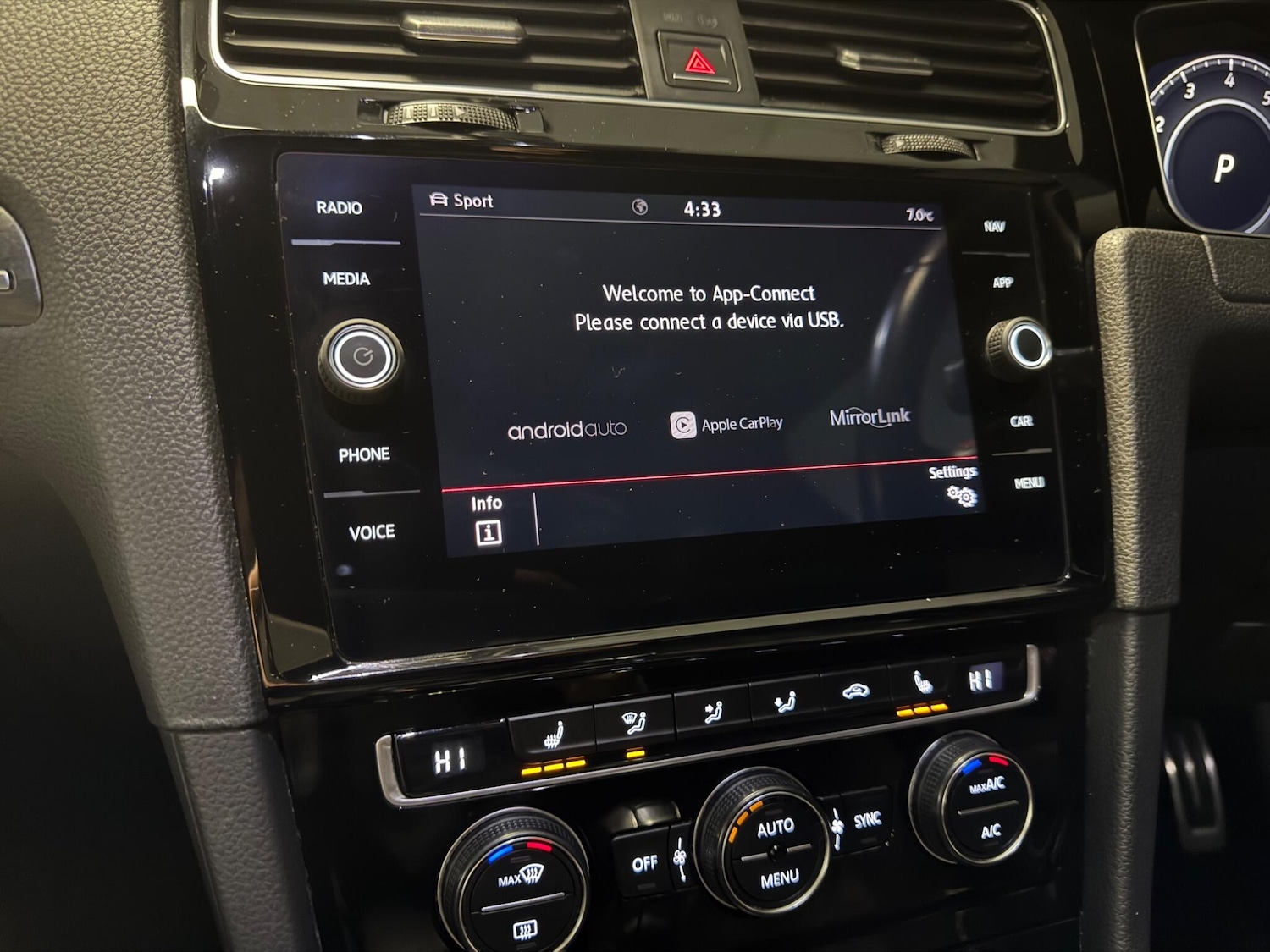 Used Volkswagen Golf 2018 for sale - 76936574: Photo 33