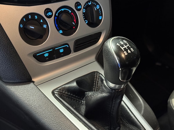 Used Ford Focus 2012 for sale - 76215172: Photo 26