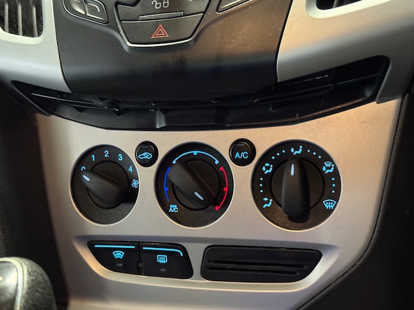 Used Ford Focus 2012 for sale - 76215172: Photo 27