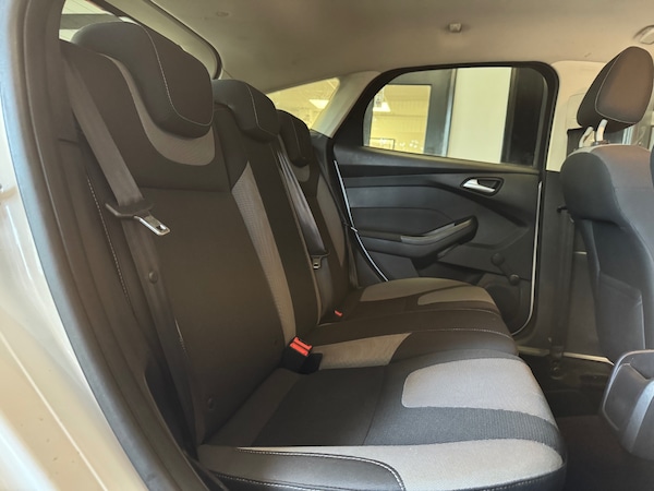 Used Ford Focus 2012 for sale - 76215172: Photo 28