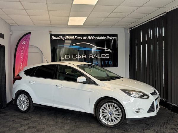 Used Ford Focus 2012 for sale - 76215172: Photo 2