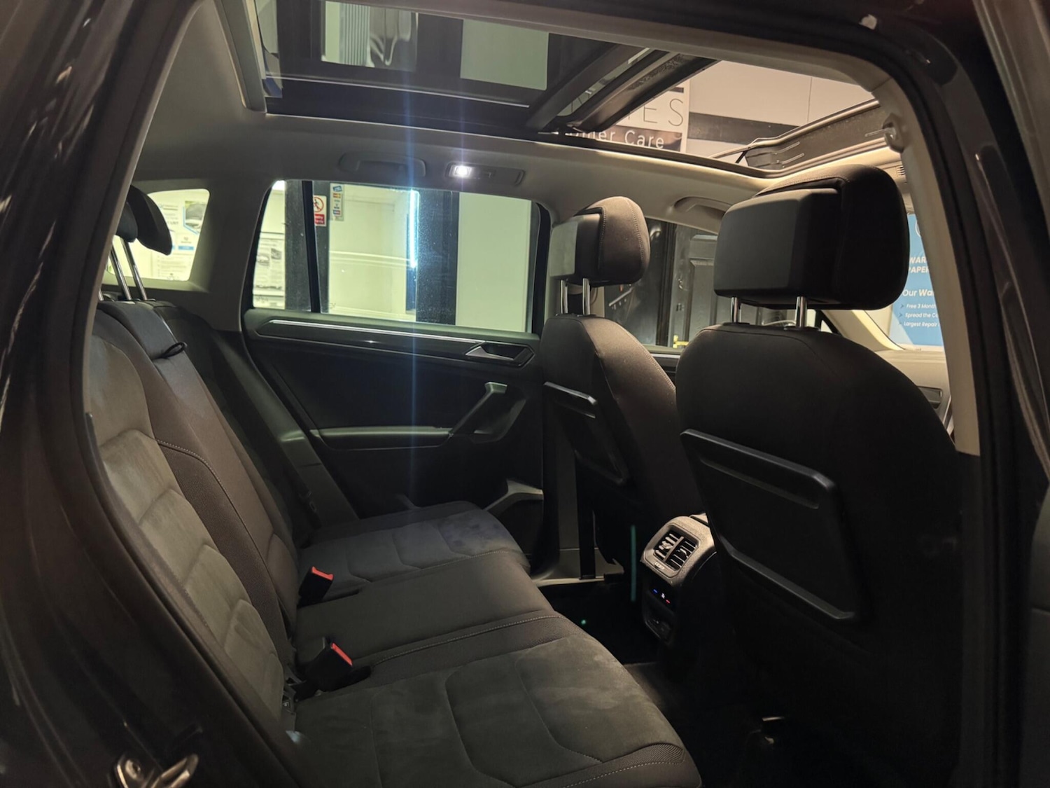 Used Volkswagen Tiguan 2018 for sale - 77626178: Photo 17