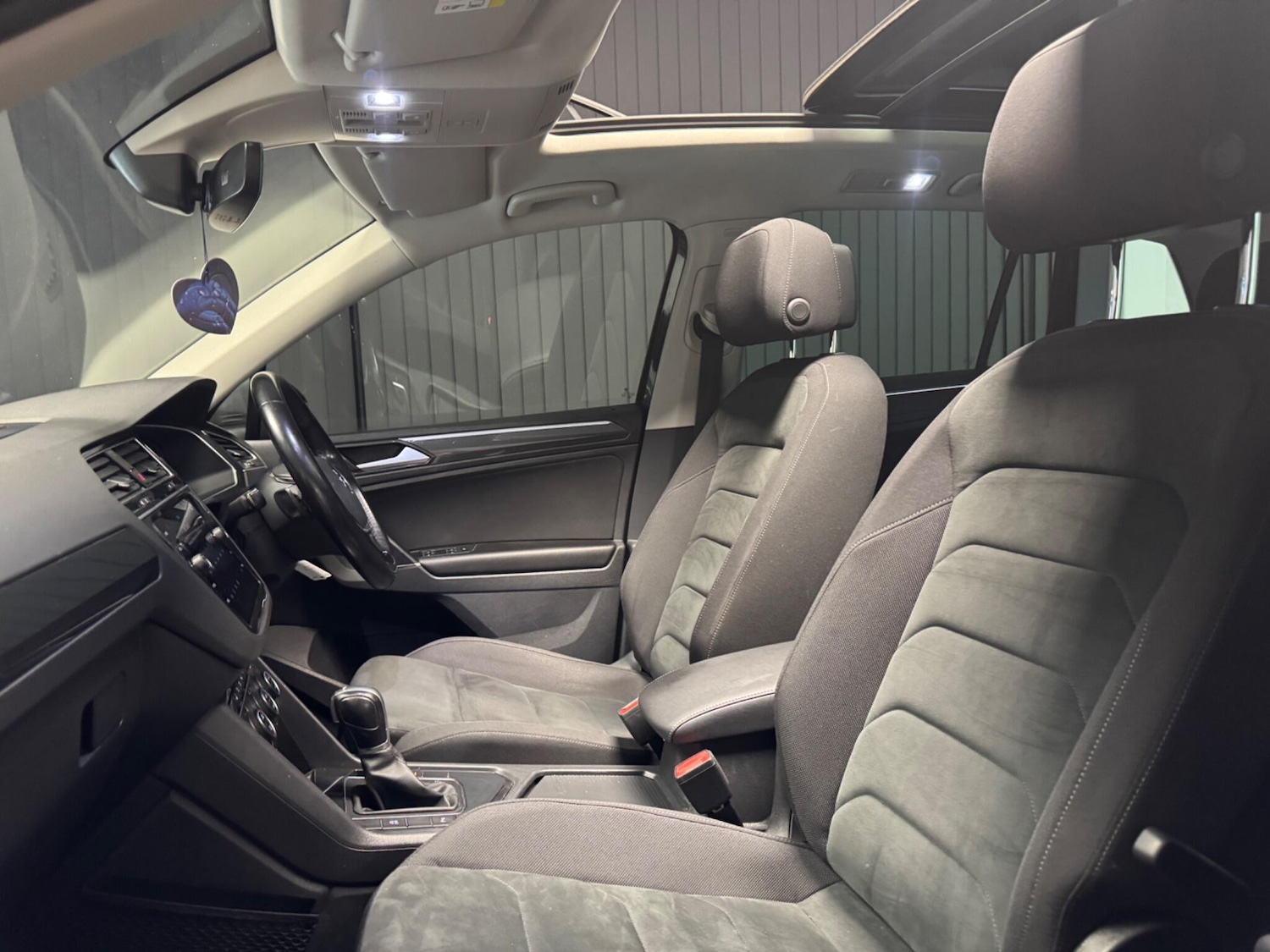 Used Volkswagen Tiguan 2018 for sale - 77626178: Photo 20