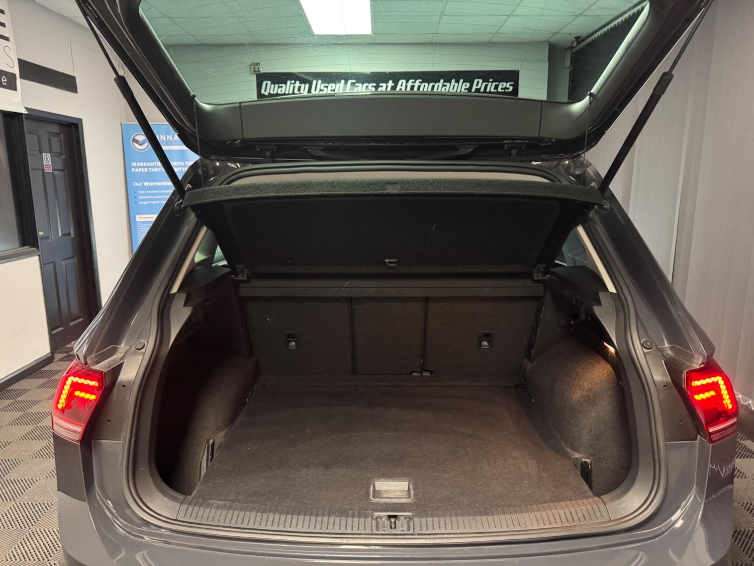 Used Volkswagen Tiguan 2018 for sale - 77626178: Photo 22