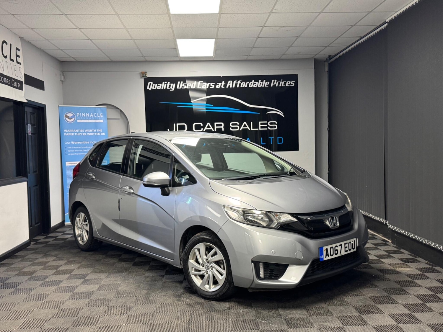 Used Honda Jazz 2017 for sale - 76801787: Photo 1