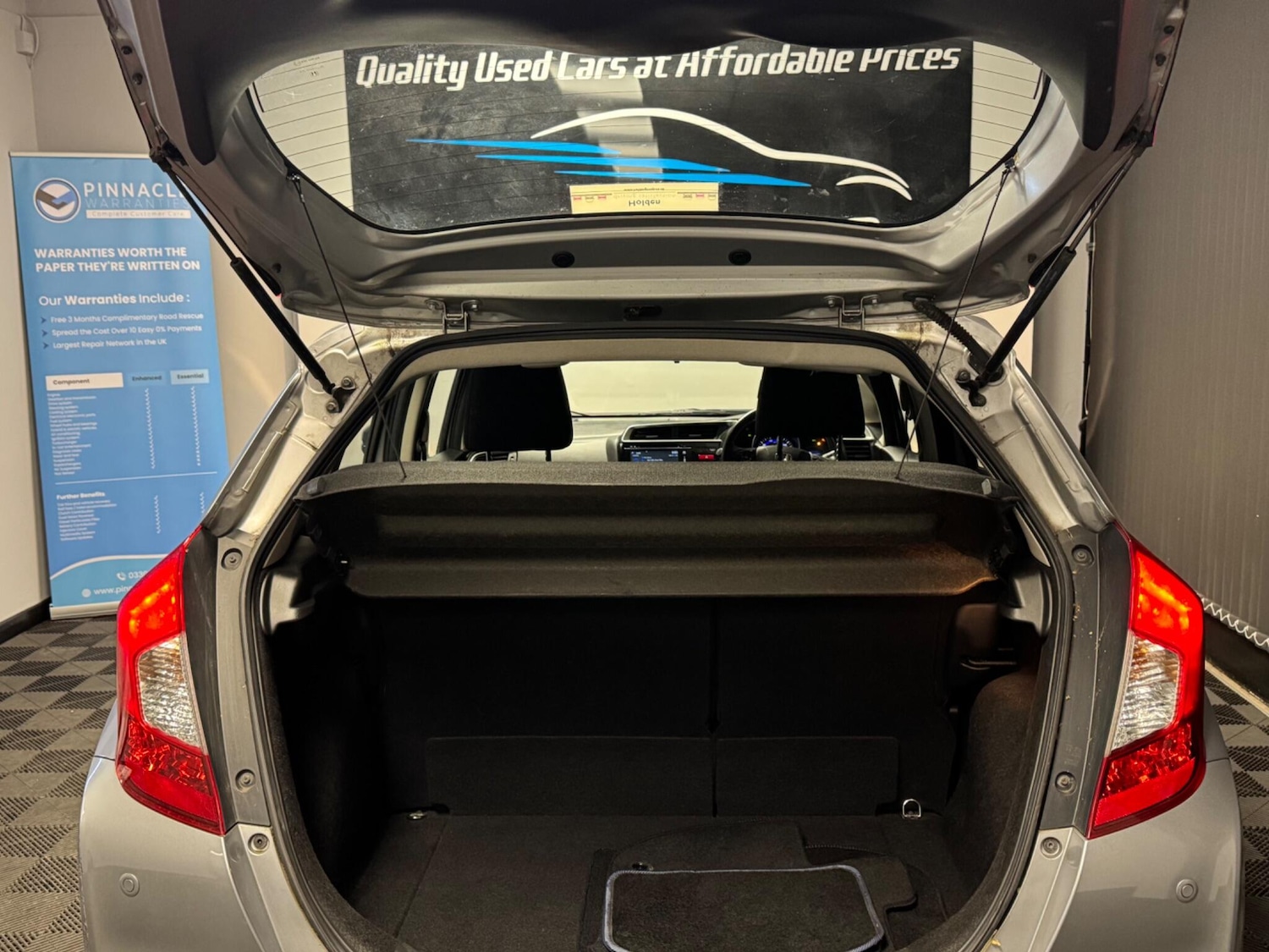 Used Honda Jazz 2017 for sale - 76801787: Photo 17