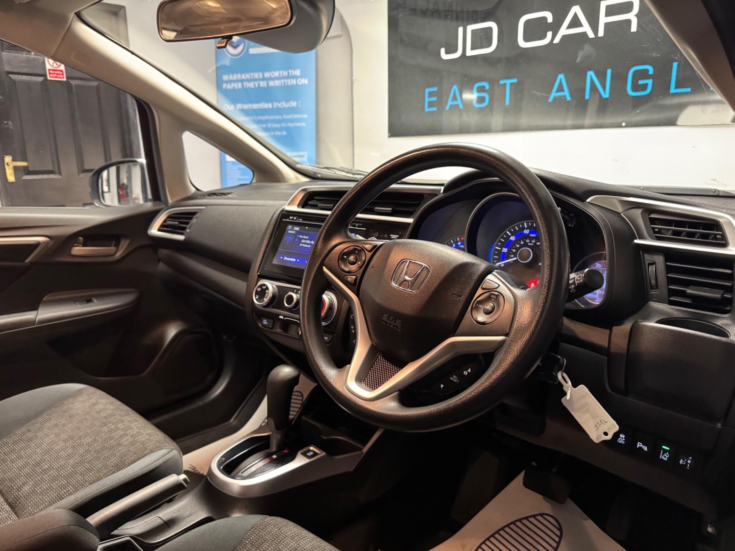 Used Honda Jazz 2017 for sale - 76801787: Photo 18