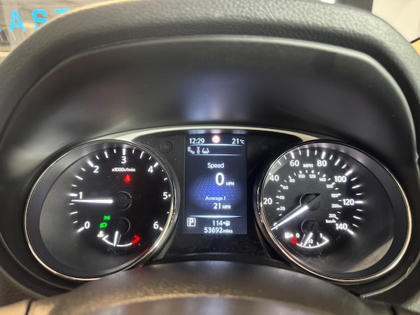 Used Nissan X-Trail 2016 for sale - 75339504: Photo 37