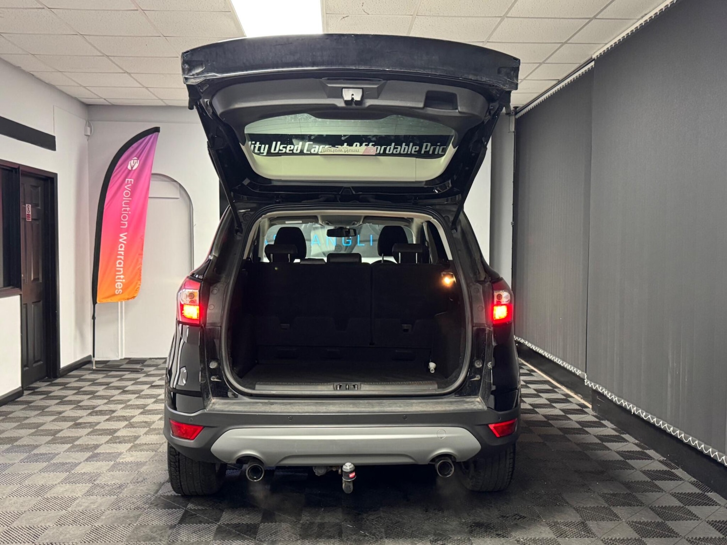 Used Ford Kuga 2018 for sale - 76423950: Photo 17