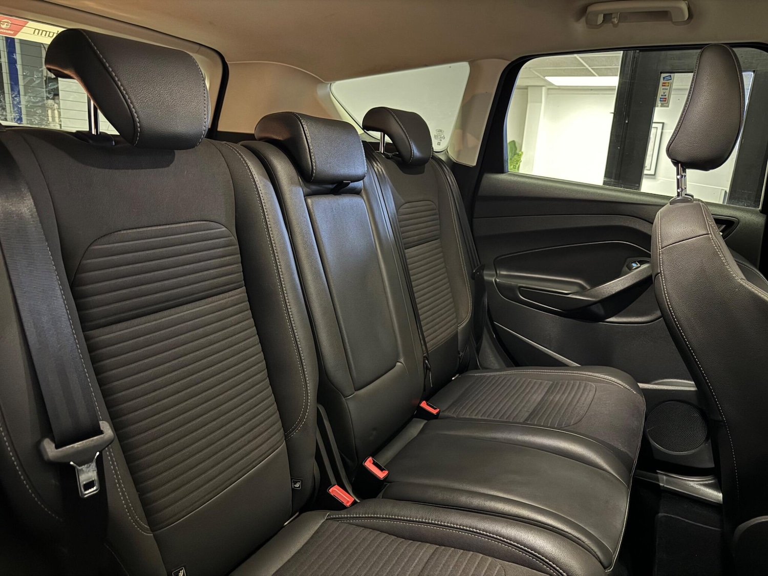 Used Ford Kuga 2018 for sale - 76423950: Photo 29