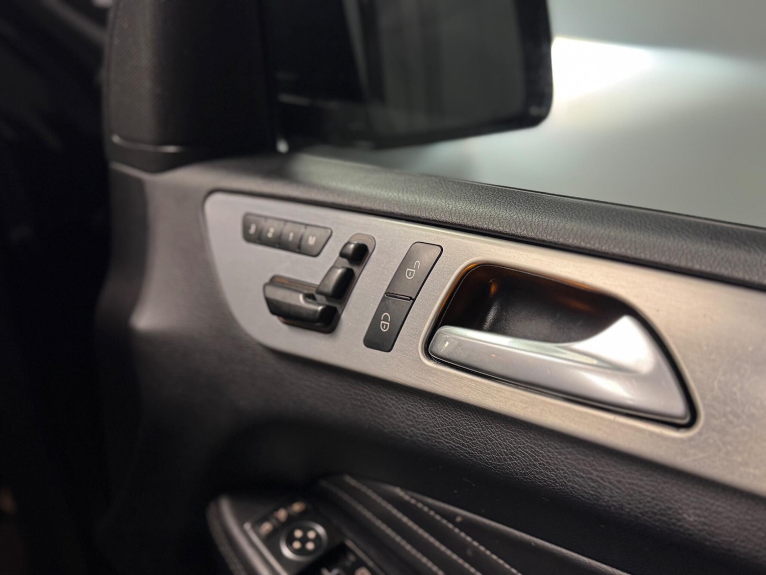 Used Mercedes-Benz M Class 2015 for sale - 76866191: Photo 23