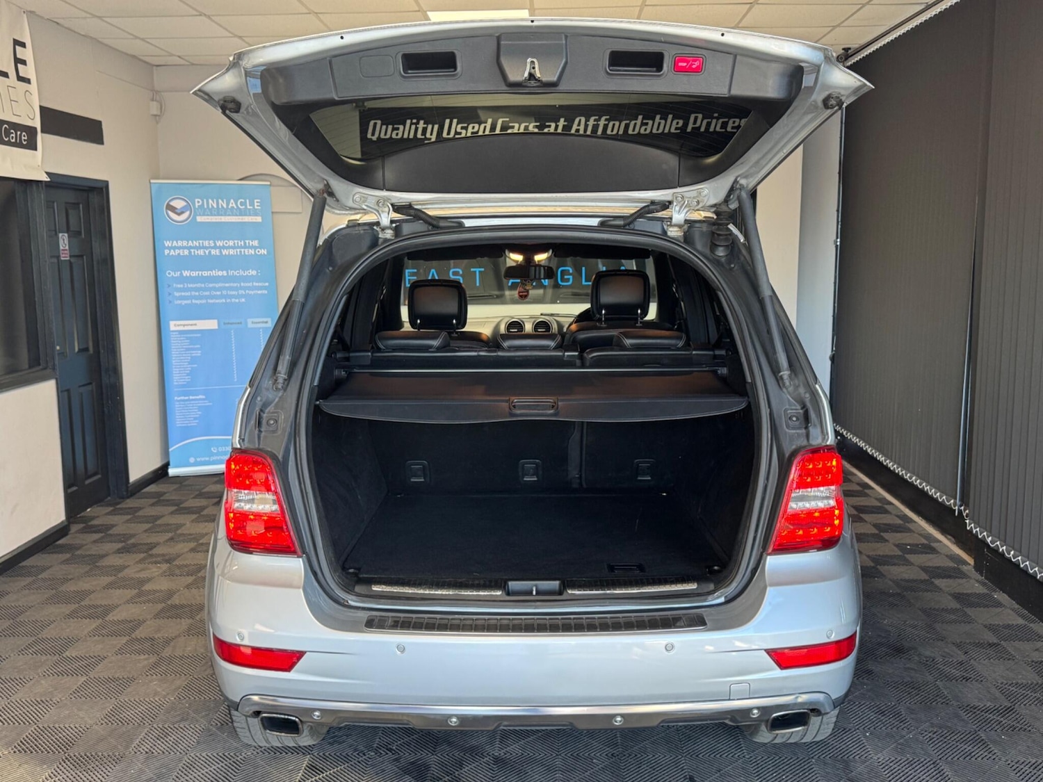 Used Mercedes-Benz M Class 2011 for sale - 77977803: Photo 13