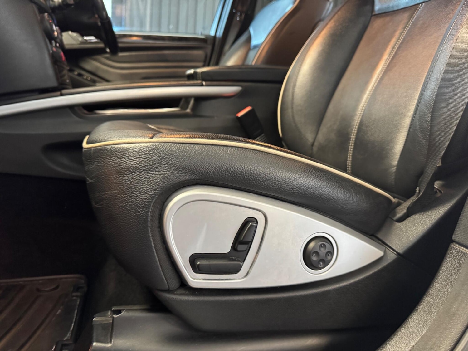 Used Mercedes-Benz M Class 2011 for sale - 77977803: Photo 22