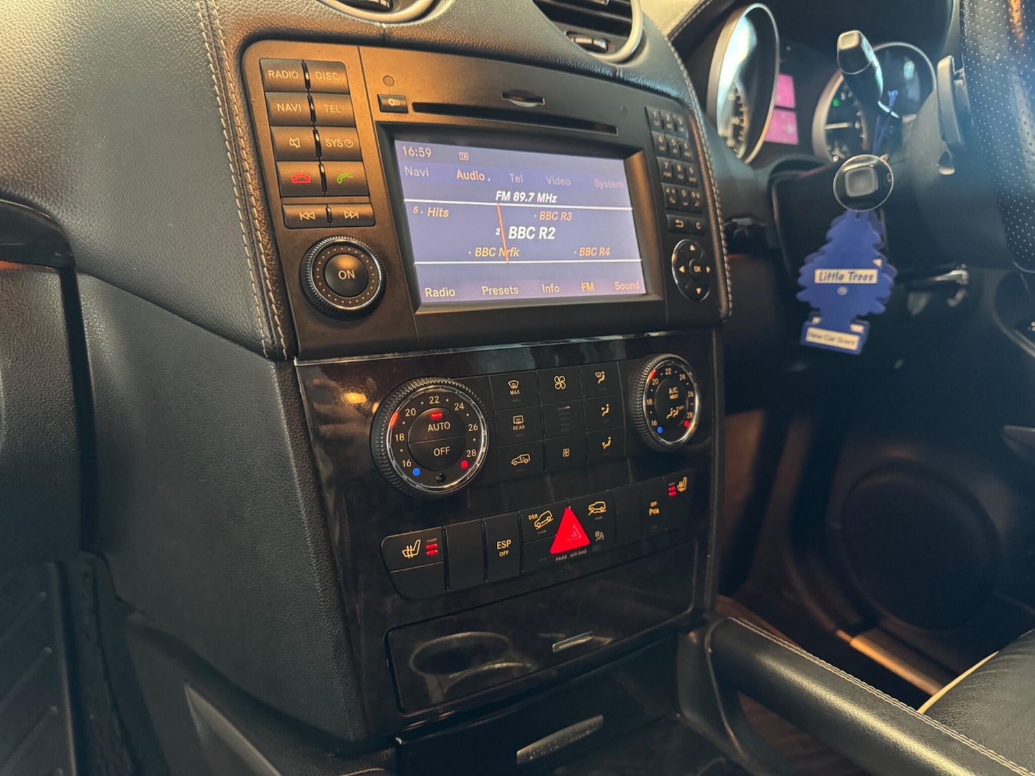 Used Mercedes-Benz M Class 2011 for sale - 77977803: Photo 23