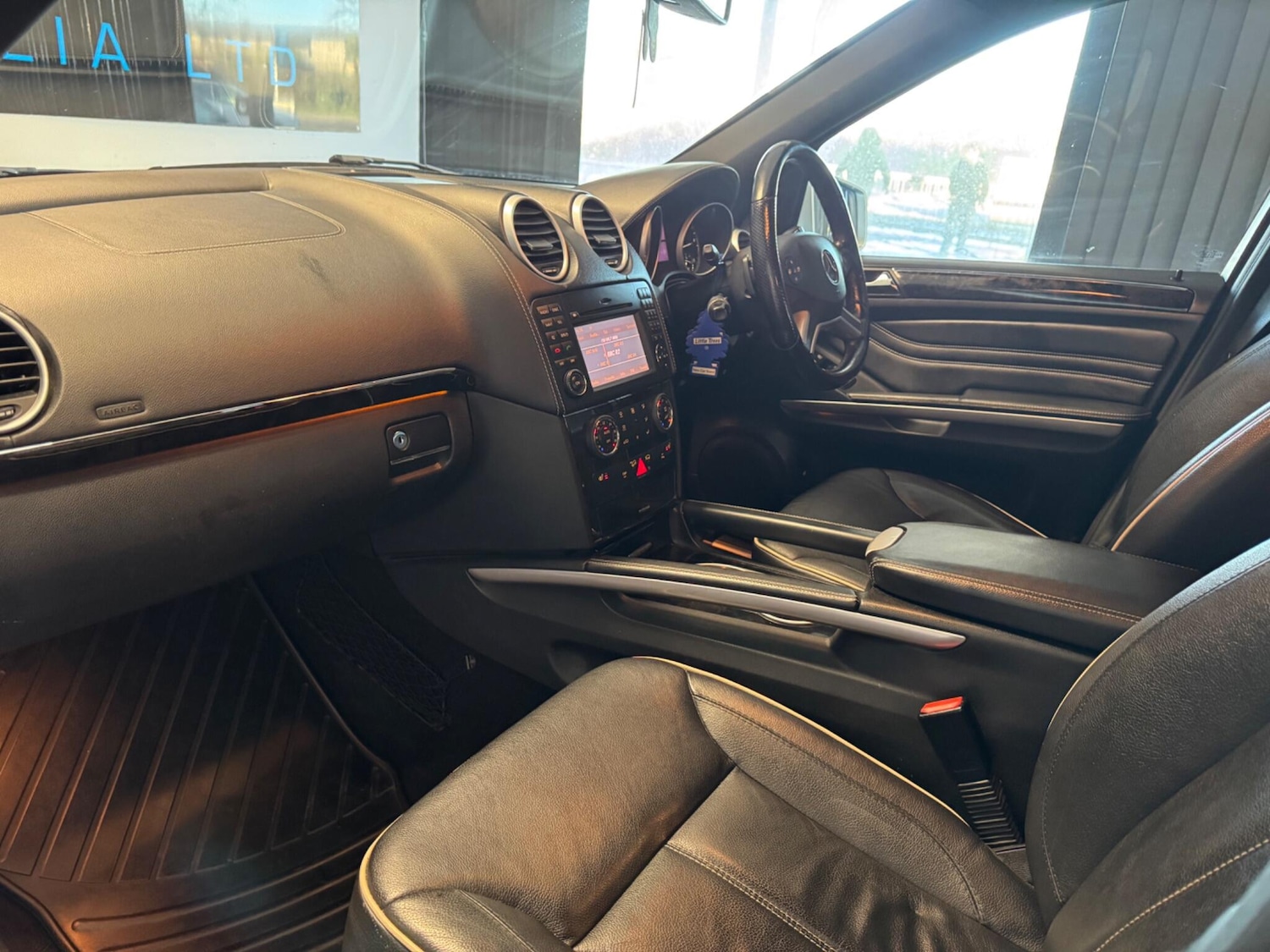 Used Mercedes-Benz M Class 2011 for sale - 77977803: Photo 26