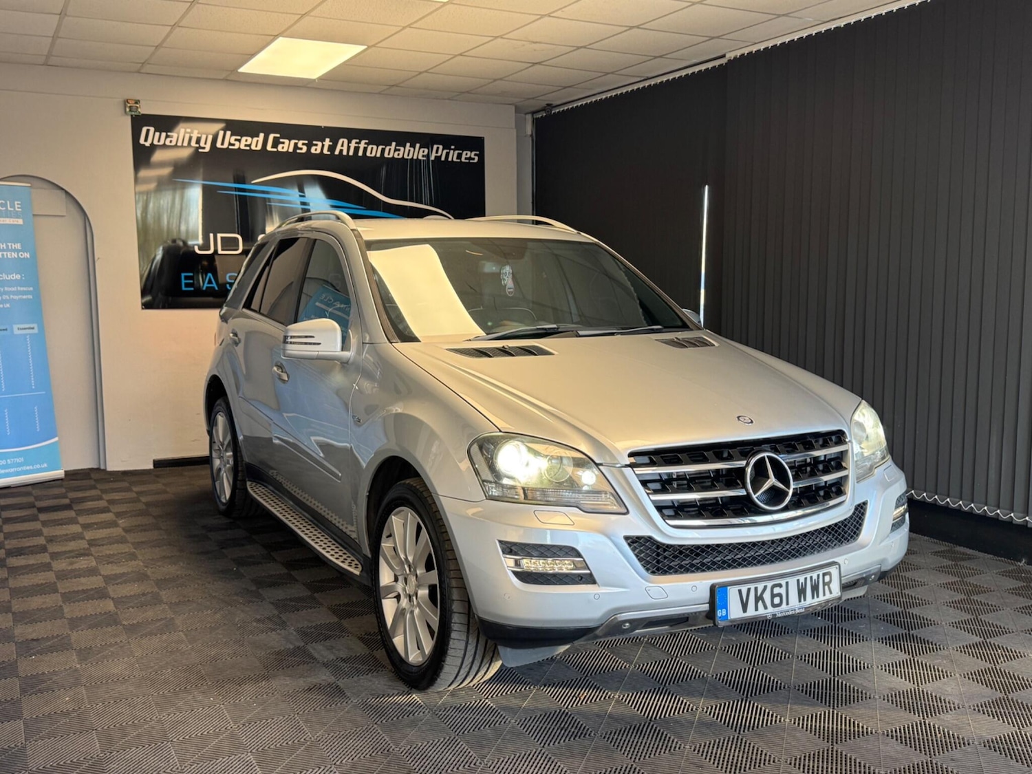 Used Mercedes-Benz M Class 2011 for sale - 77977803: Photo 5