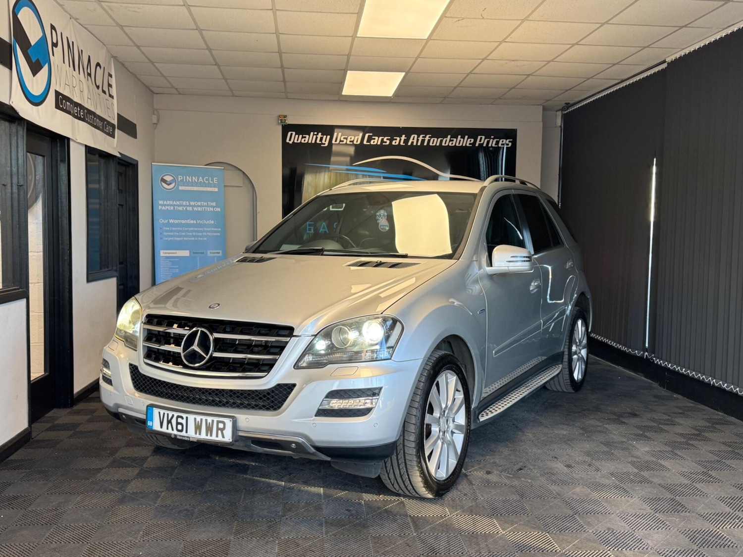 Used Mercedes-Benz M Class 2011 for sale - 77977803: Photo 6