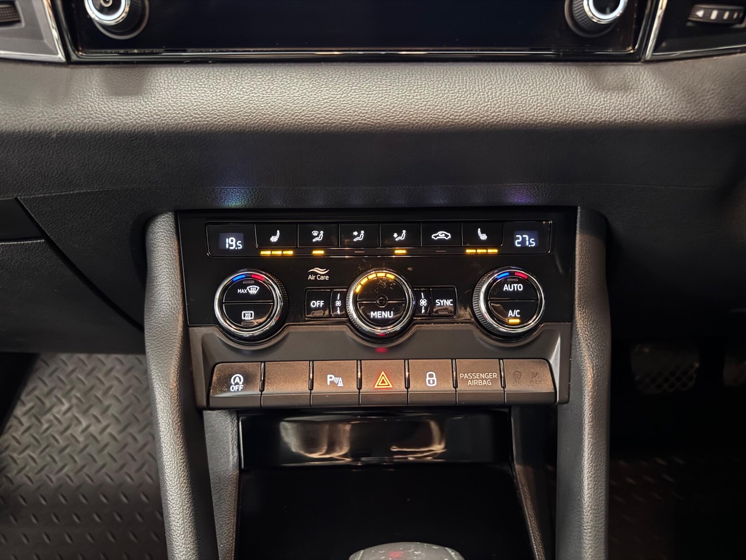 Used Skoda Karoq for sale - 77883276: Photo 27