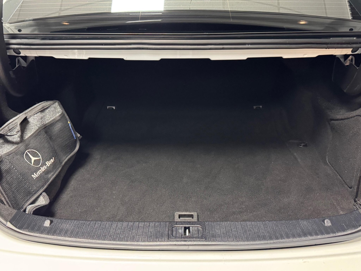 Used Mercedes-Benz E Class 2014 for sale - 76512818: Photo 15