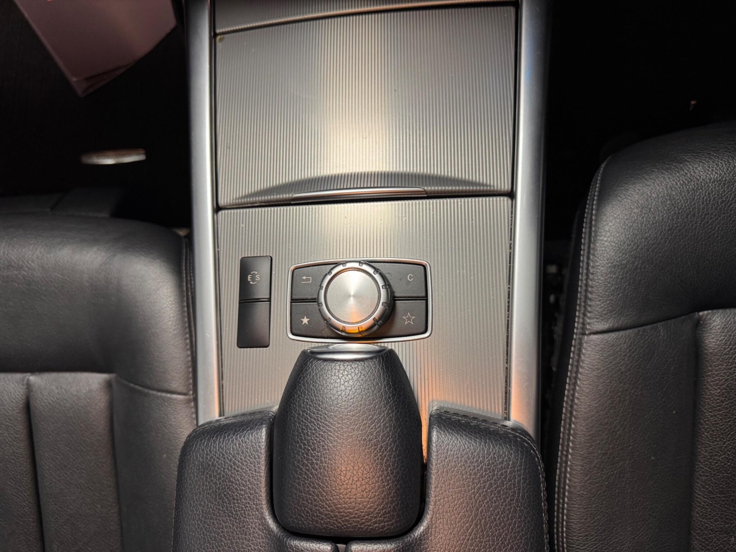 Used Mercedes-Benz E Class 2014 for sale - 76512818: Photo 32