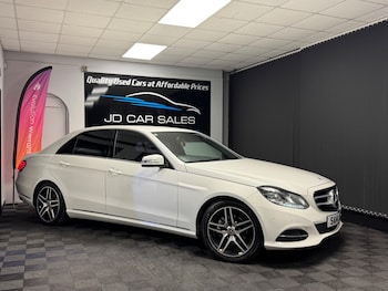 Used Mercedes-Benz E Class 2014 for sale - 76512818: Photo