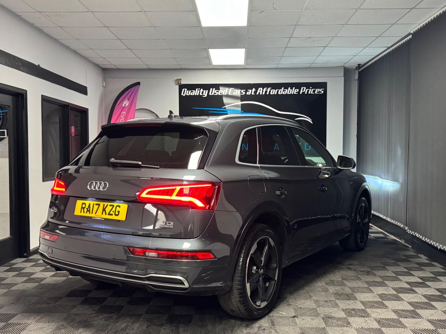 Used Audi Q5 2017 for sale - 76370713: Photo 11