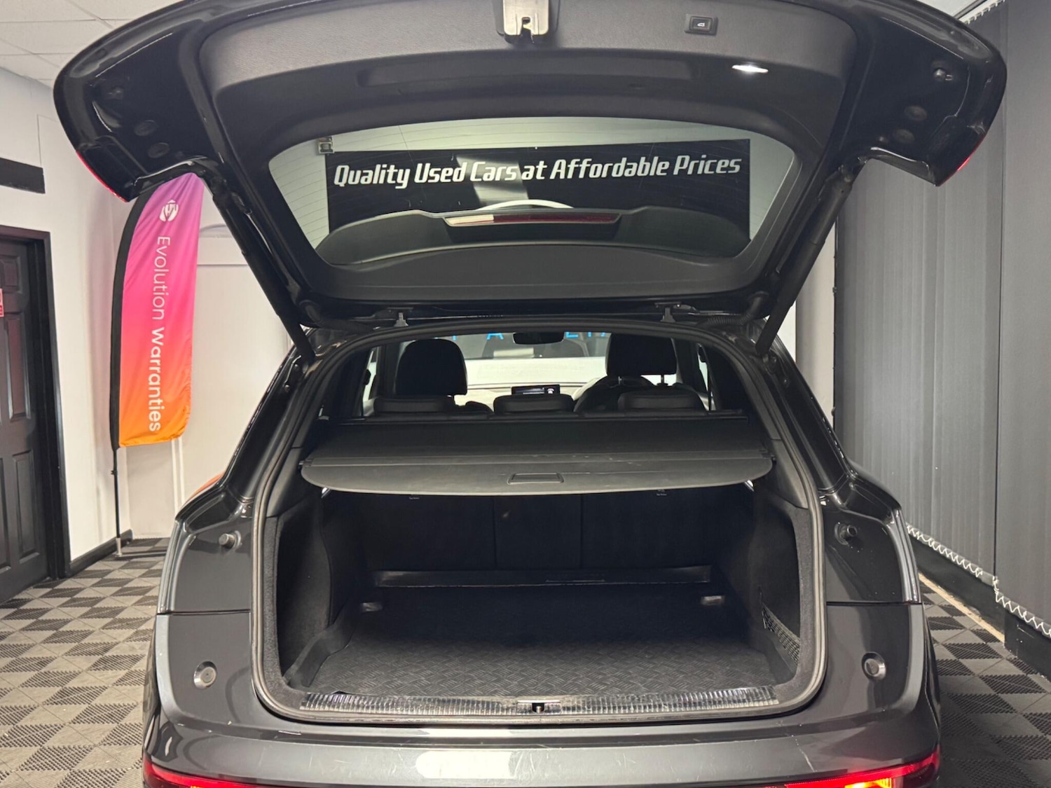 Used Audi Q5 2017 for sale - 76370713: Photo 17