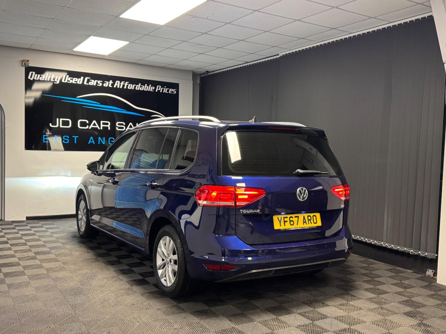 Used Volkswagen Touran 2017 for sale - 76926871: Photo 14