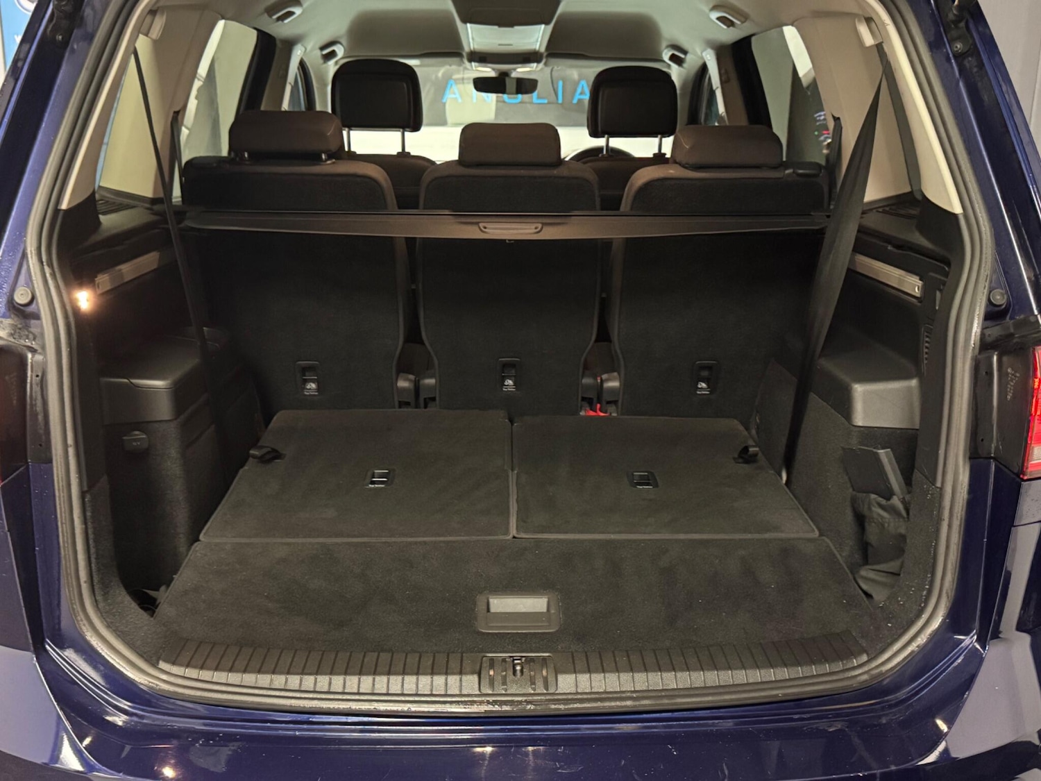 Used Volkswagen Touran 2017 for sale - 76926871: Photo 22