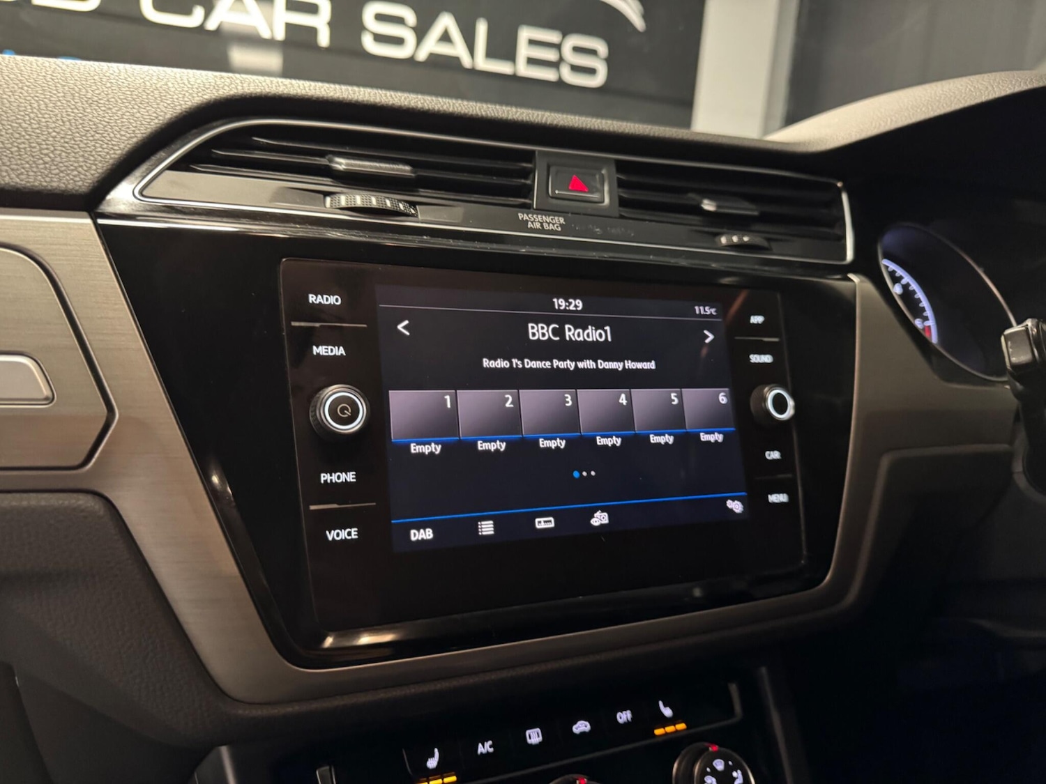 Used Volkswagen Touran 2017 for sale - 76926871: Photo 34