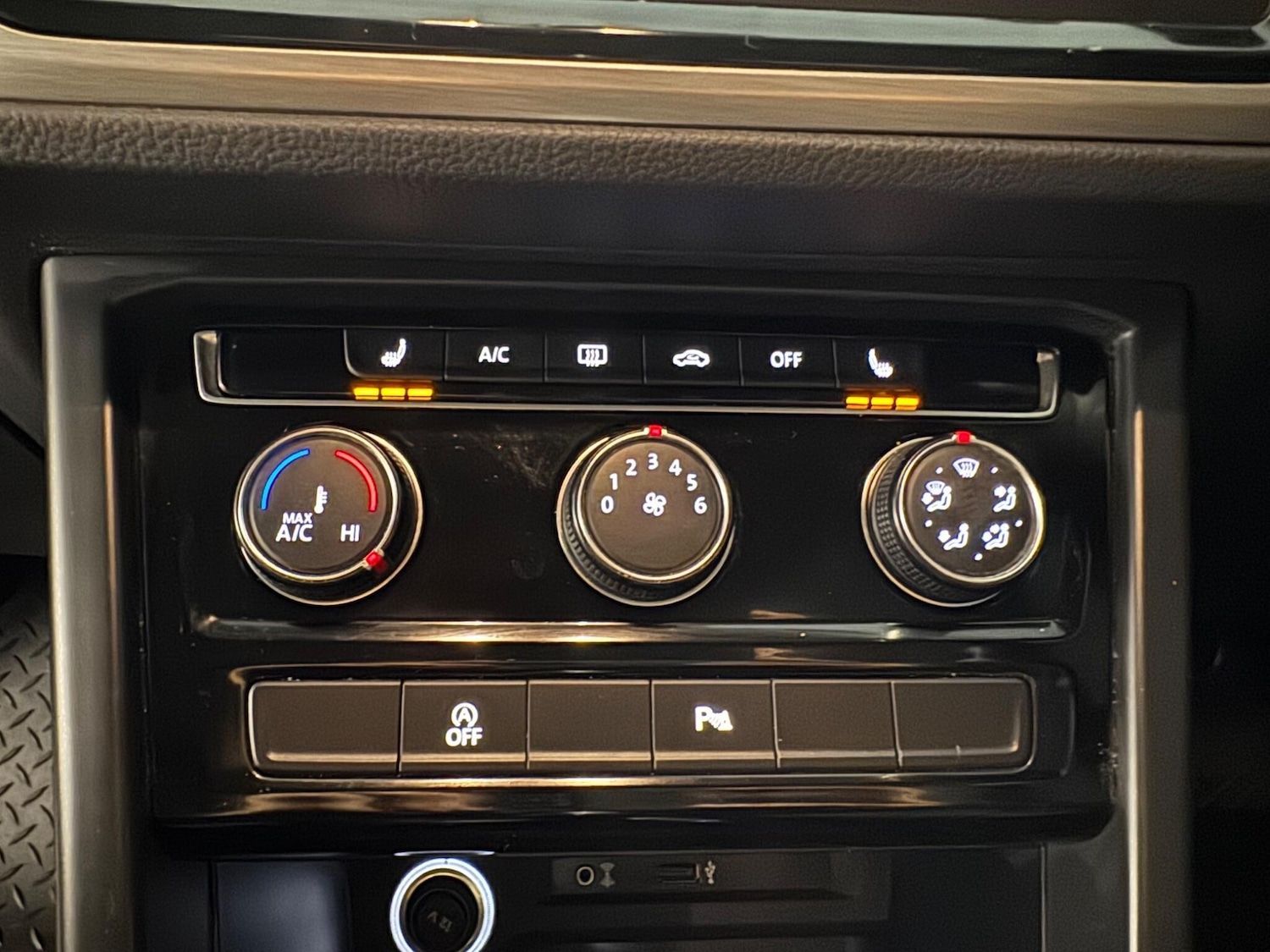 Used Volkswagen Touran 2017 for sale - 76926871: Photo 36