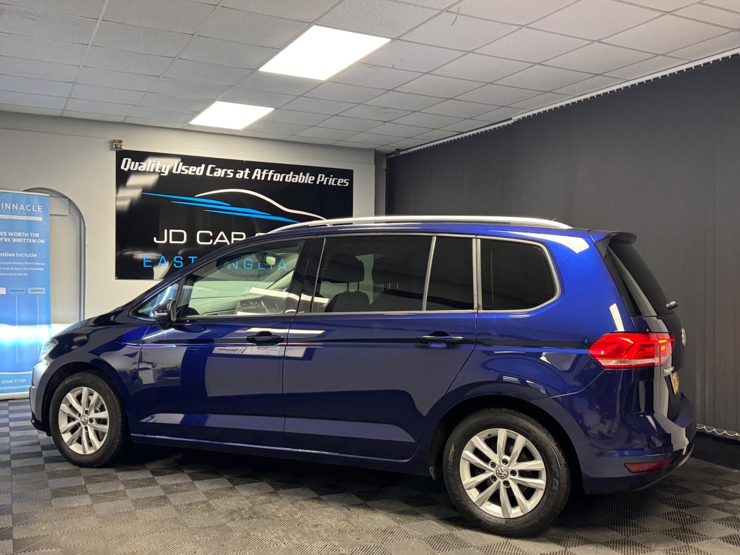 Used Volkswagen Touran 2017 for sale - 76926871: Photo 8